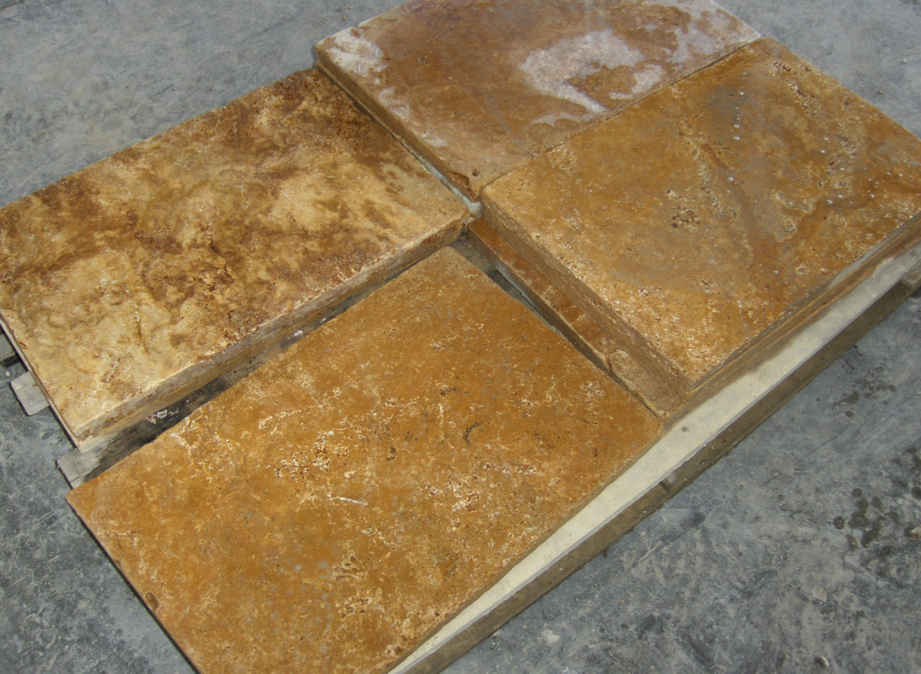 TUMBLED YELLOW TRAVERTINE PAVERS